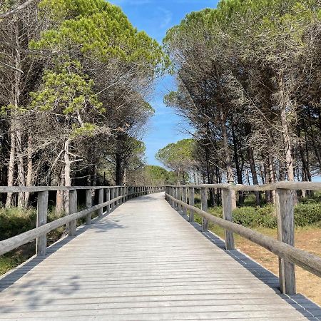 Malibu Apartments Бибионе Екстериор снимка
