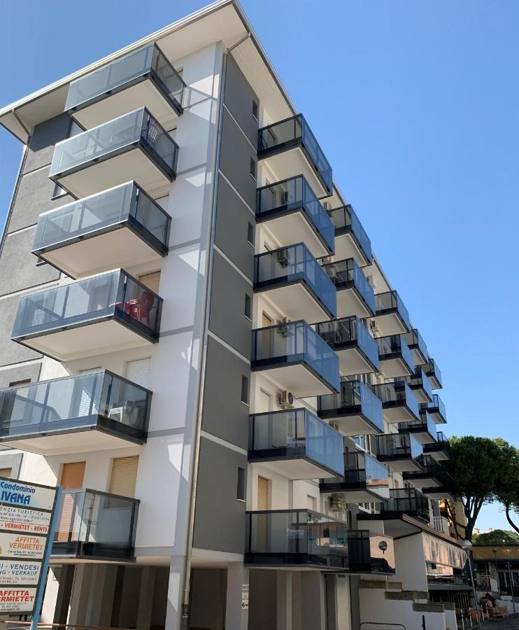 Malibu Apartments Бибионе Екстериор снимка