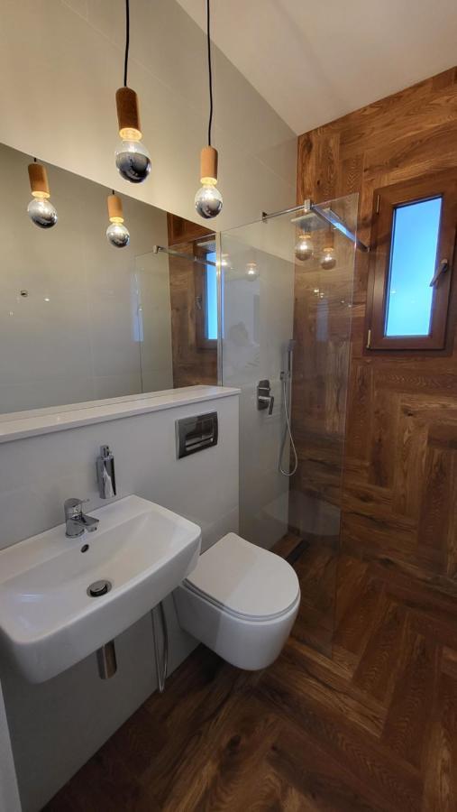 Malibu Apartments Бибионе Екстериор снимка